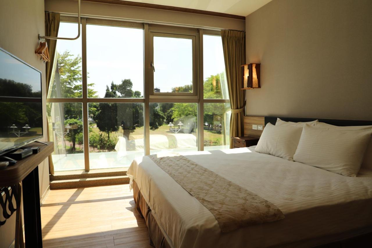 ไท่หนาน จูลี่ การ์เดน Hotel อันผิง ภายนอก รูปภาพ