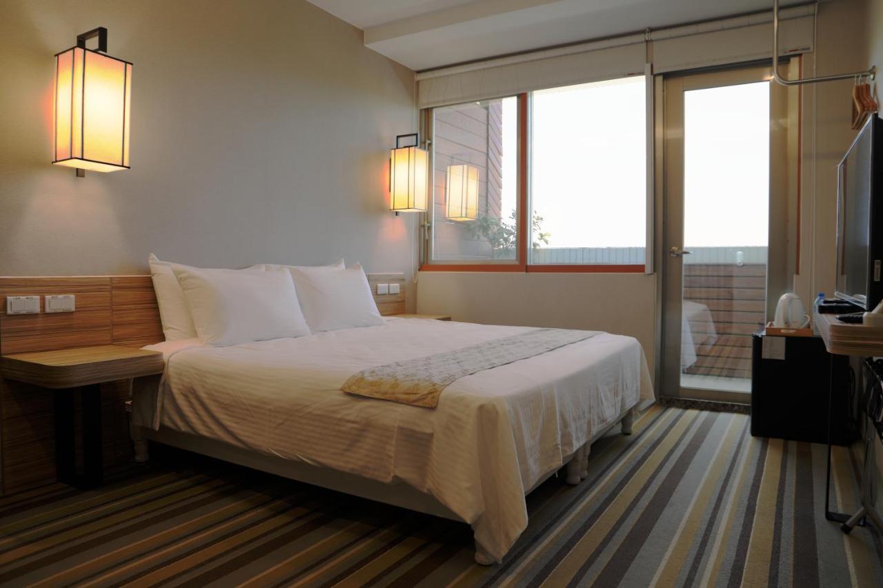 ไท่หนาน จูลี่ การ์เดน Hotel อันผิง ภายนอก รูปภาพ