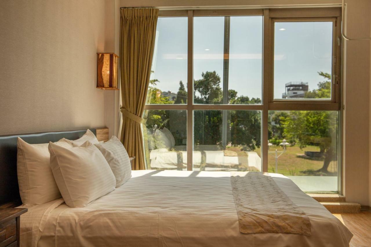 ไท่หนาน จูลี่ การ์เดน Hotel อันผิง ภายนอก รูปภาพ
