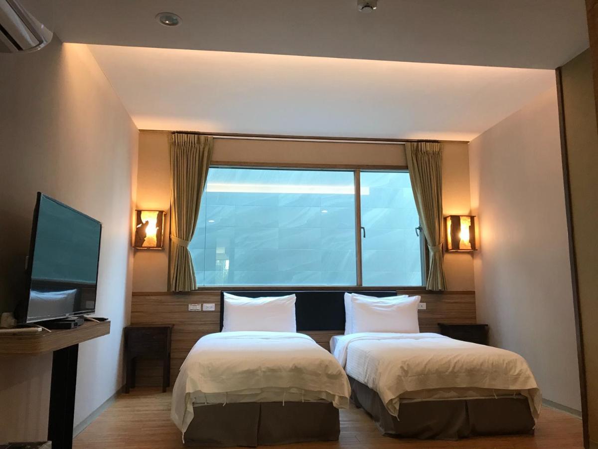 ไท่หนาน จูลี่ การ์เดน Hotel อันผิง ภายนอก รูปภาพ