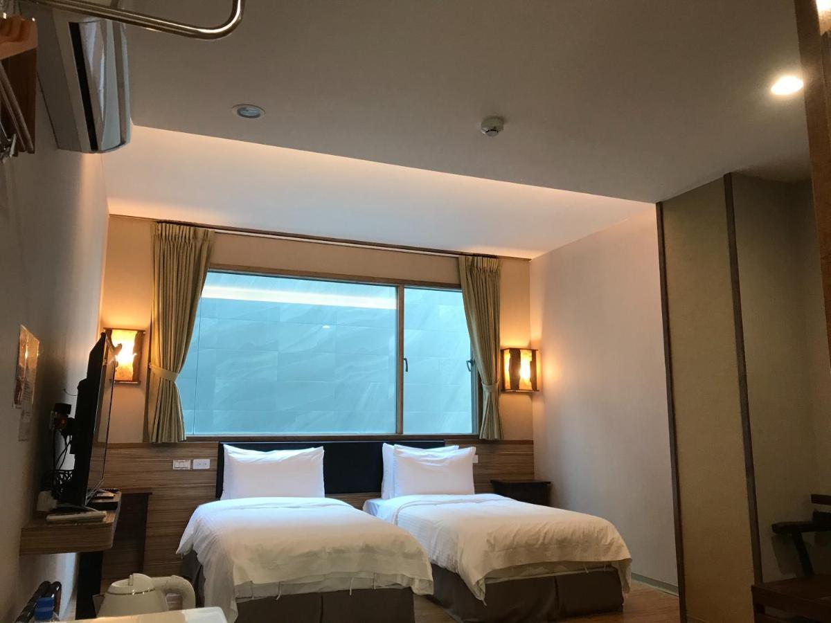 ไท่หนาน จูลี่ การ์เดน Hotel อันผิง ภายนอก รูปภาพ